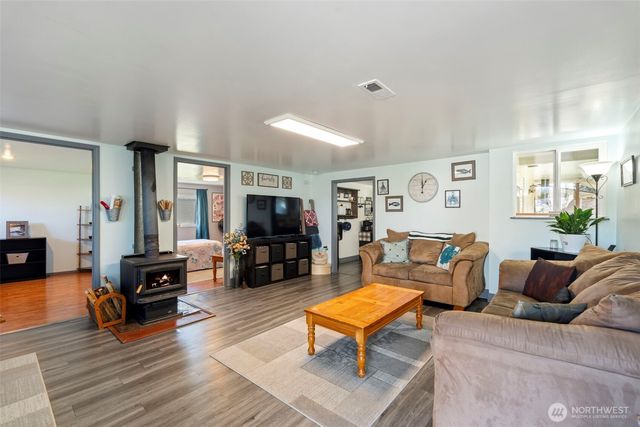 209 Drews Prairie Road, Toledo, WA 98591