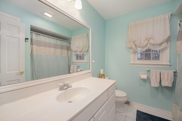 1319 Royal Oak Avenue, Portage, MI 49024
