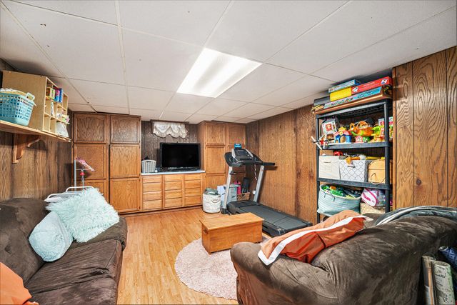 1319 Royal Oak Avenue, Portage, MI 49024
