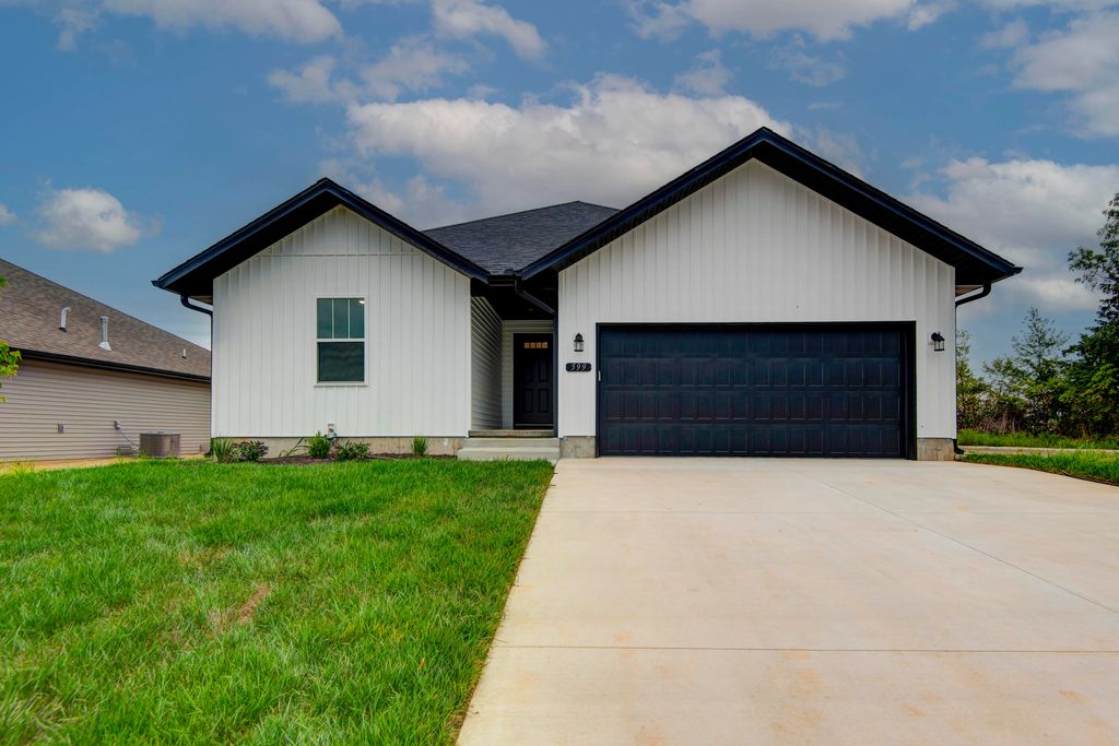 1916 West Woodhaven Drive, Lot 39, Ozark, MO 65721