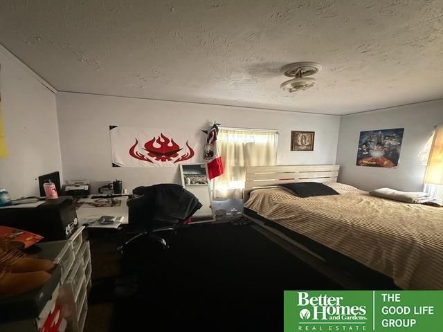 6225 Campbell Avenue, Omaha, NE 68107