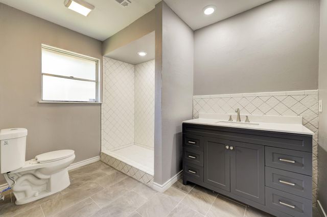 9006 Stone Brook Lane, Houston, TX 77040