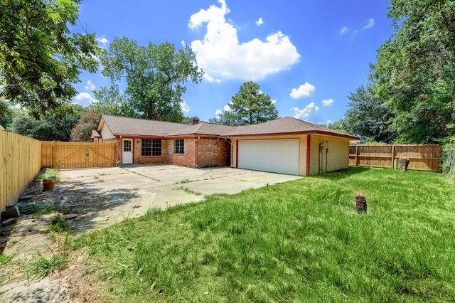 9006 Stone Brook Lane, Houston, TX 77040