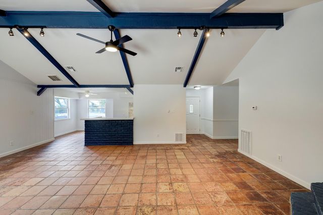 9006 Stone Brook Lane, Houston, TX 77040