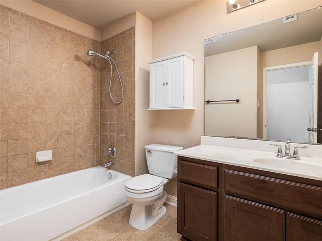 289 Serene Hollow LN, Buda, TX 78610