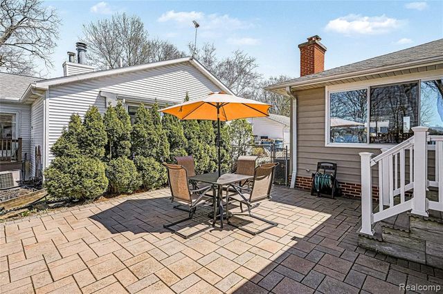 3504 Loon Lake Court, Linden, MI 48451