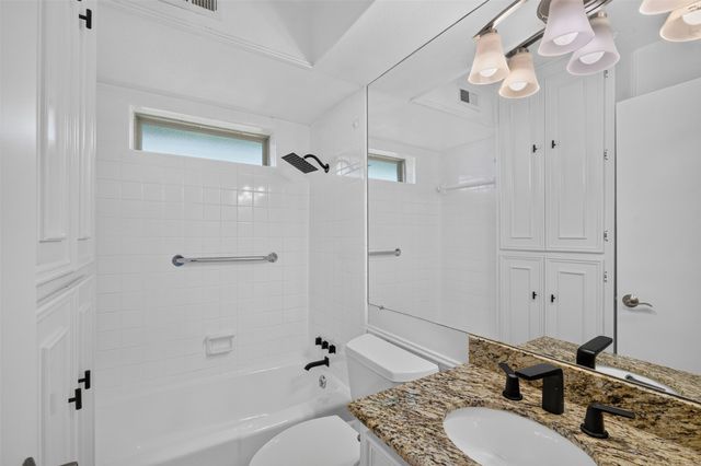 10526 Ravenscroft Drive, Dallas, TX 75230