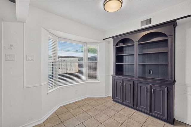 10526 Ravenscroft Drive, Dallas, TX 75230