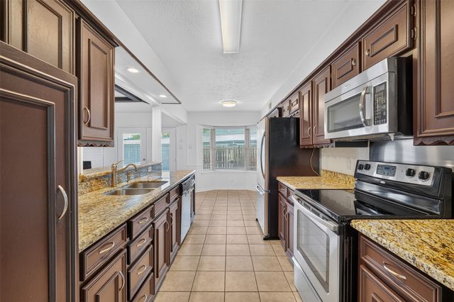 10526 Ravenscroft Drive, Dallas, TX 75230