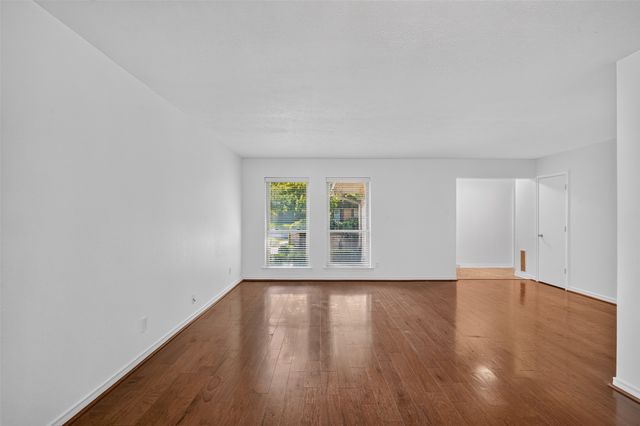10526 Ravenscroft Drive, Dallas, TX 75230