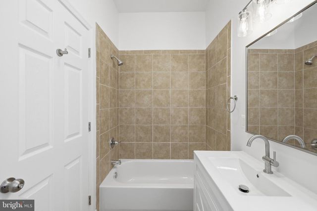 719 N MADEIRA ST, Baltimore, MD 21205