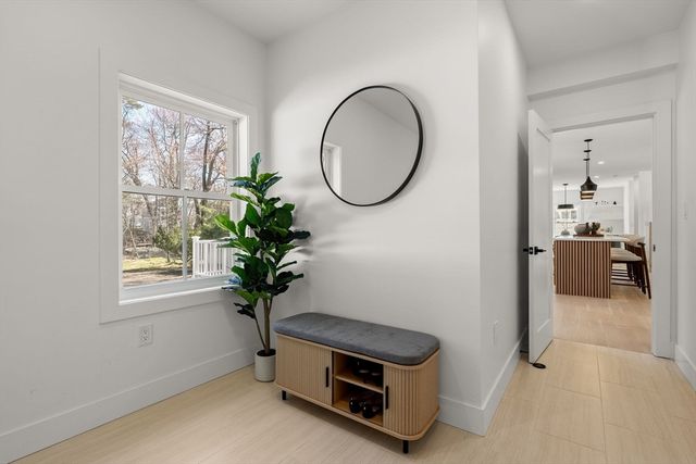 7 Nelson Road, Burlington, MA 01803