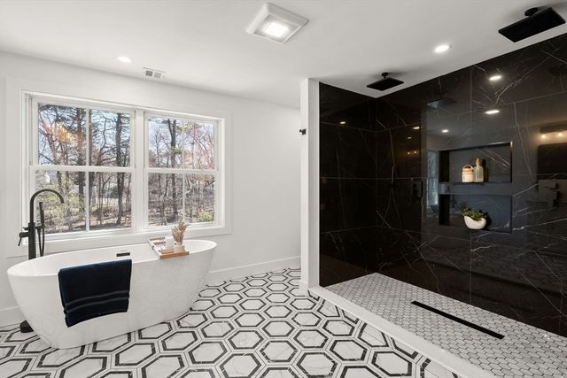 7 Nelson Road, Burlington, MA 01803