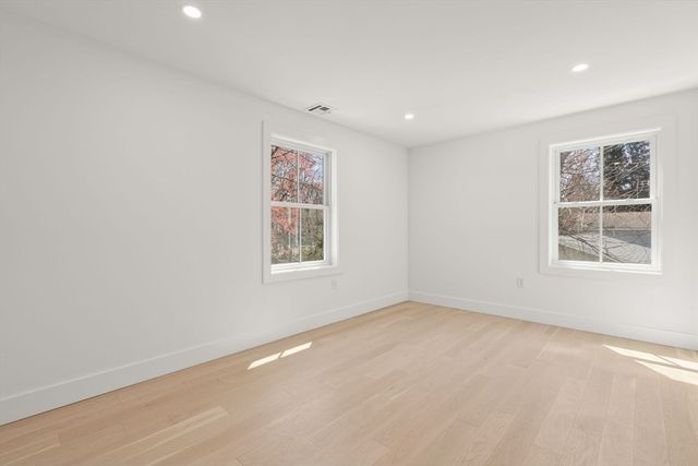 7 Nelson Road, Burlington, MA 01803
