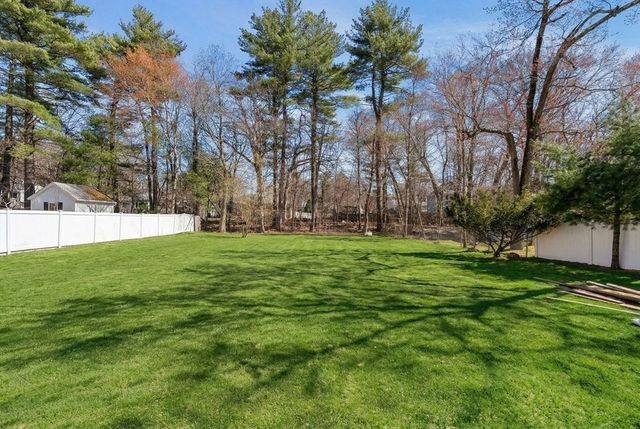 7 Nelson Road, Burlington, MA 01803
