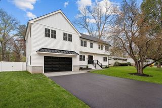 7 Nelson Road, Burlington, MA 01803