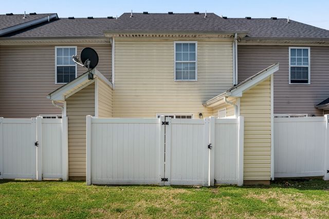 2961 S Rutherford Blvd Apt C2, Murfreesboro, TN 37130