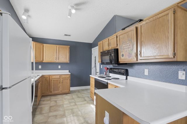 5736 Woodcote Drive, Indianapolis, IN 46221