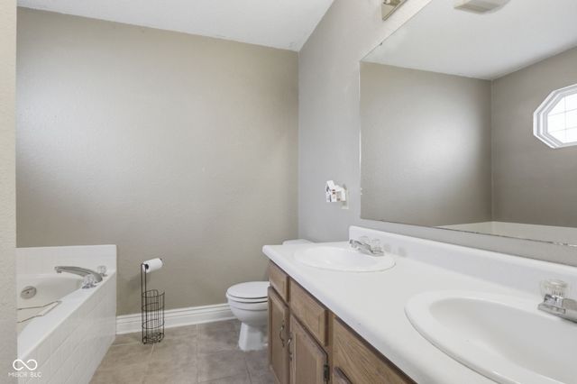 5736 Woodcote Drive, Indianapolis, IN 46221