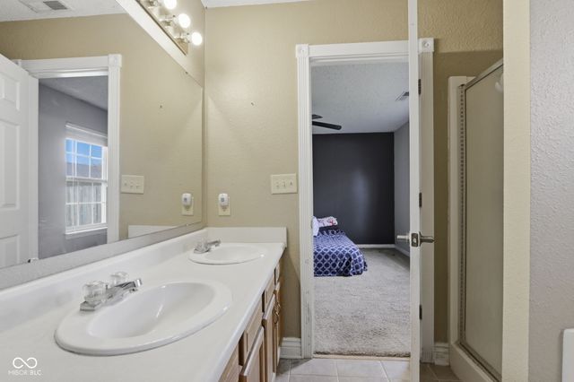 5736 Woodcote Drive, Indianapolis, IN 46221