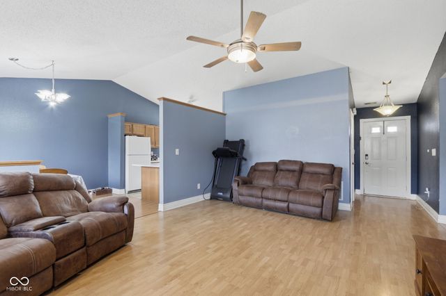 5736 Woodcote Drive, Indianapolis, IN 46221