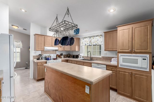 201 S GREENFIELD Road 166, Mesa, AZ 85206