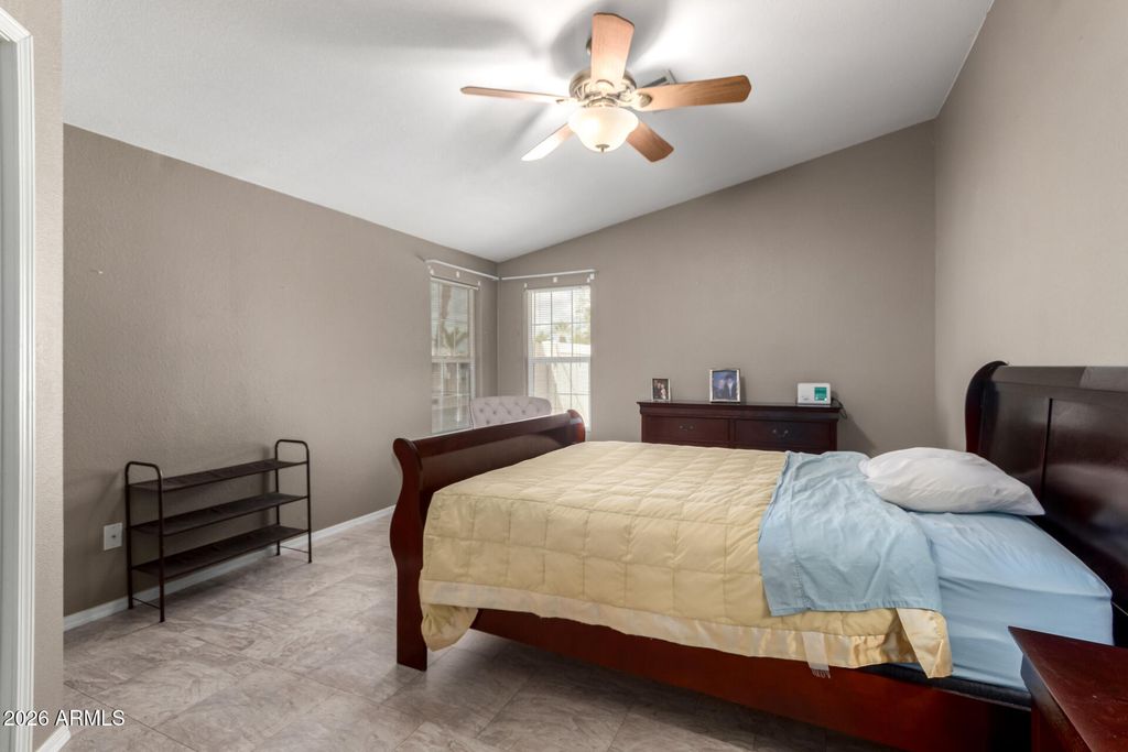 Image 4 of property listing at 201 S GREENFIELD Road 166, Mesa, AZ 85206