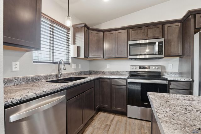 1561 ADDISON AVE, Rapid City, SD 57702