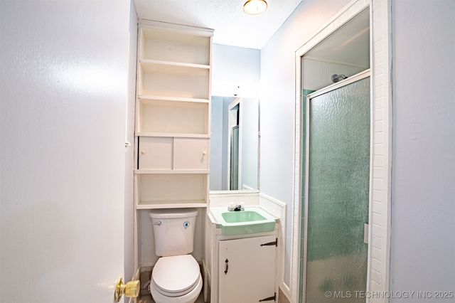 104 Laurel Place, Bartlesville, OK 74003