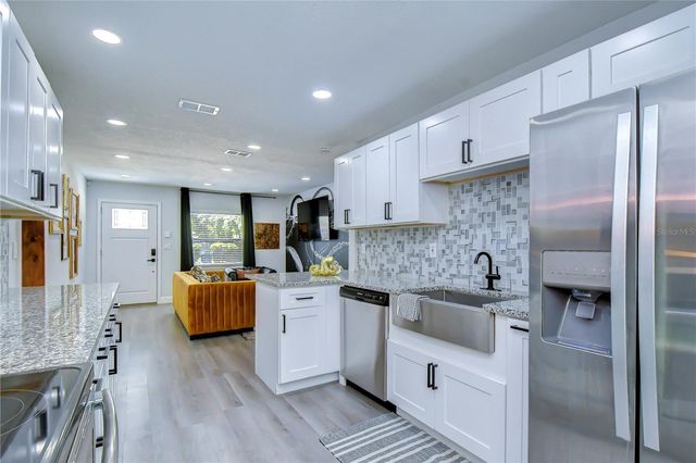 2714 E 98TH AVENUE, Tampa, FL 33612