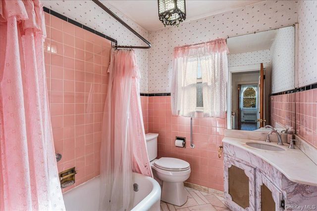 145-06 33rd Avenue, Flushing, NY 11354