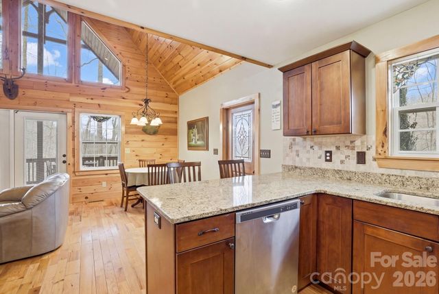 2015 Bettys Creek Road, Sylva, NC 28779