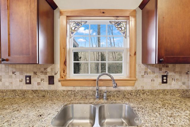 2015 Bettys Creek Road, Sylva, NC 28779