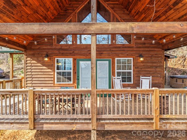 2015 Bettys Creek Road, Sylva, NC 28779