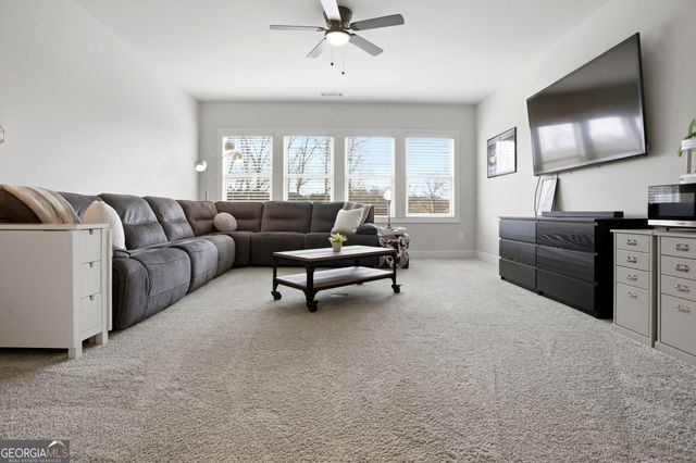 4645 Gablestone Crossing, Hoschton, GA 30548