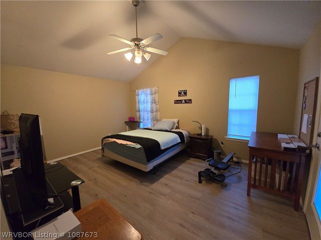 34676 Cooper Road, Poteau, OK 74953