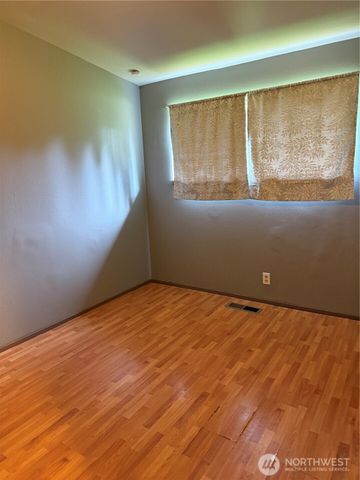 9804 S 252nd Street, Kent, WA 98030