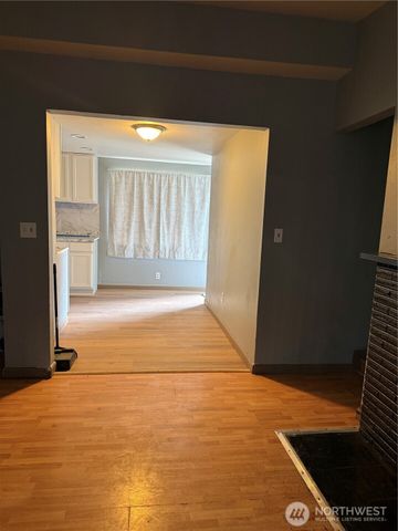 9804 S 252nd Street, Kent, WA 98030