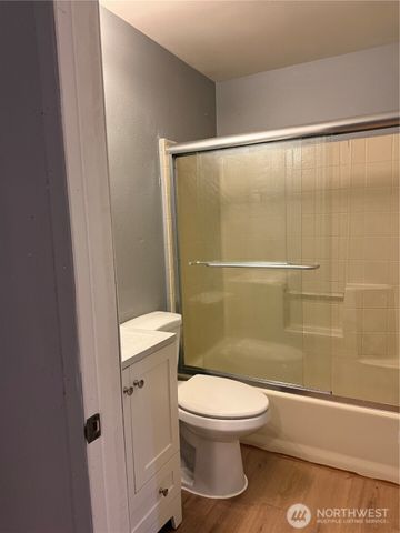 9804 S 252nd Street, Kent, WA 98030