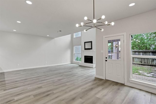 880 Tully Road 3, Houston, TX 77079