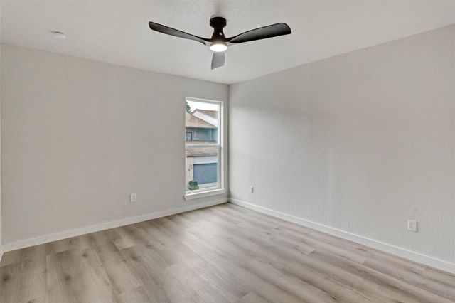 880 Tully Road 3, Houston, TX 77079