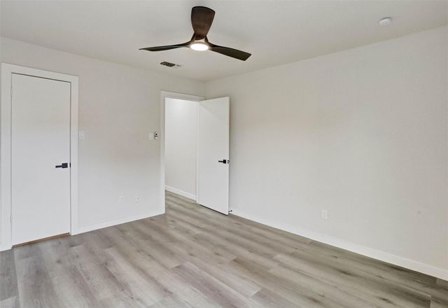 880 Tully Road 3, Houston, TX 77079