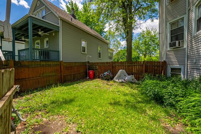 1032 S Maple Avenue, Oak Park, IL 60304