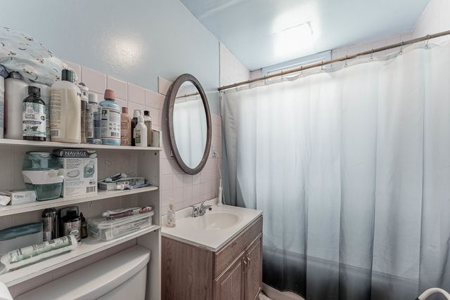 1032 S Maple Avenue, Oak Park, IL 60304