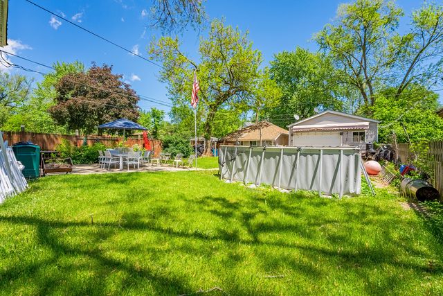 1032 S Maple Avenue, Oak Park, IL 60304