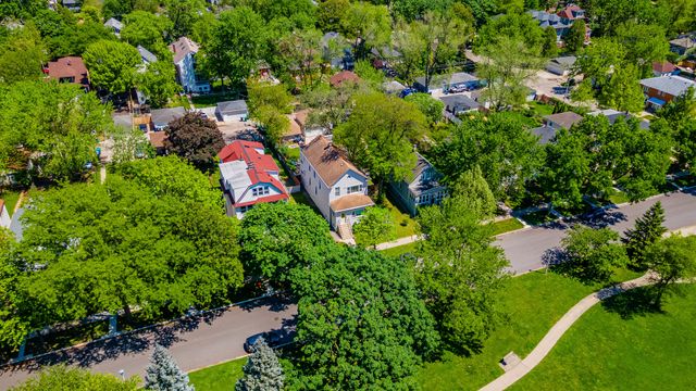 1032 S Maple Avenue, Oak Park, IL 60304