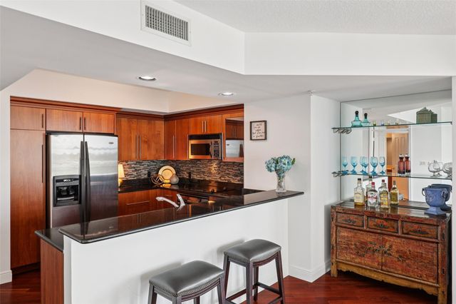 401 SW 4TH AV 904, Fort Lauderdale, FL 33315