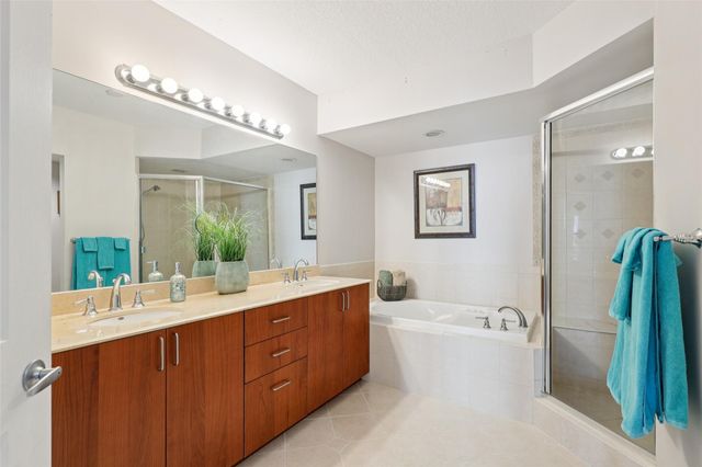 401 SW 4TH AV 904, Fort Lauderdale, FL 33315