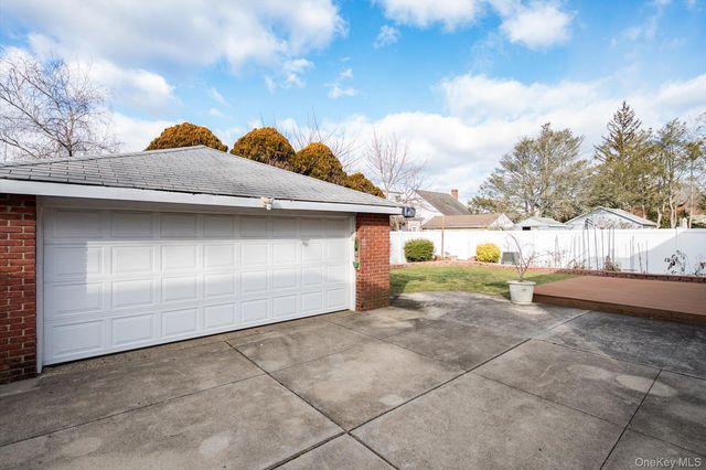 844 Arthur Street, West Hempstead, NY 11552