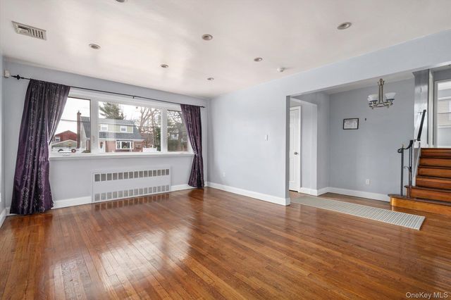 844 Arthur Street, West Hempstead, NY 11552